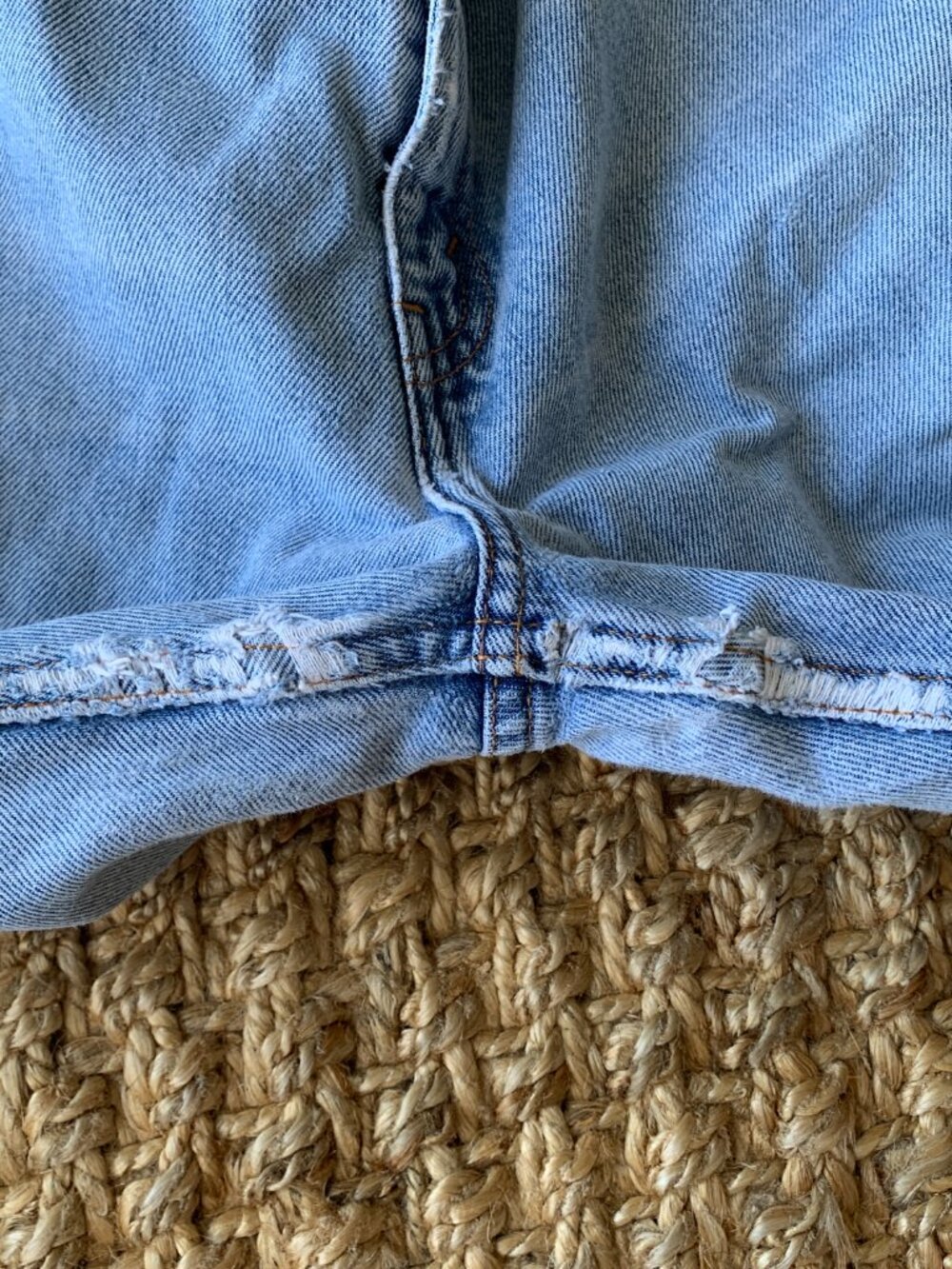Light wash mid rise 517 slim fit Levis - Picture 9 of 9